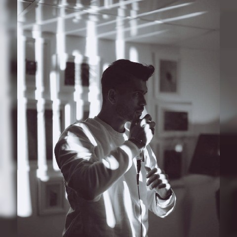 دانلود آهنگ ارسام فرق داشتم